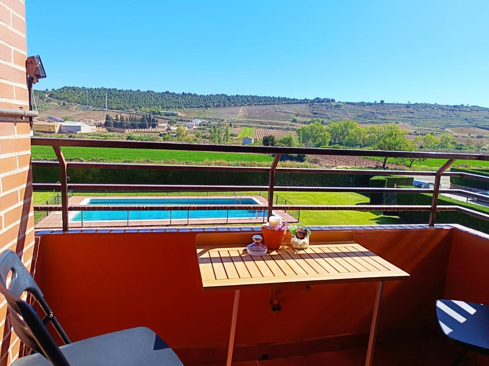 Pura Vida Rioja Apartment Fuenmayor Bagian luar foto